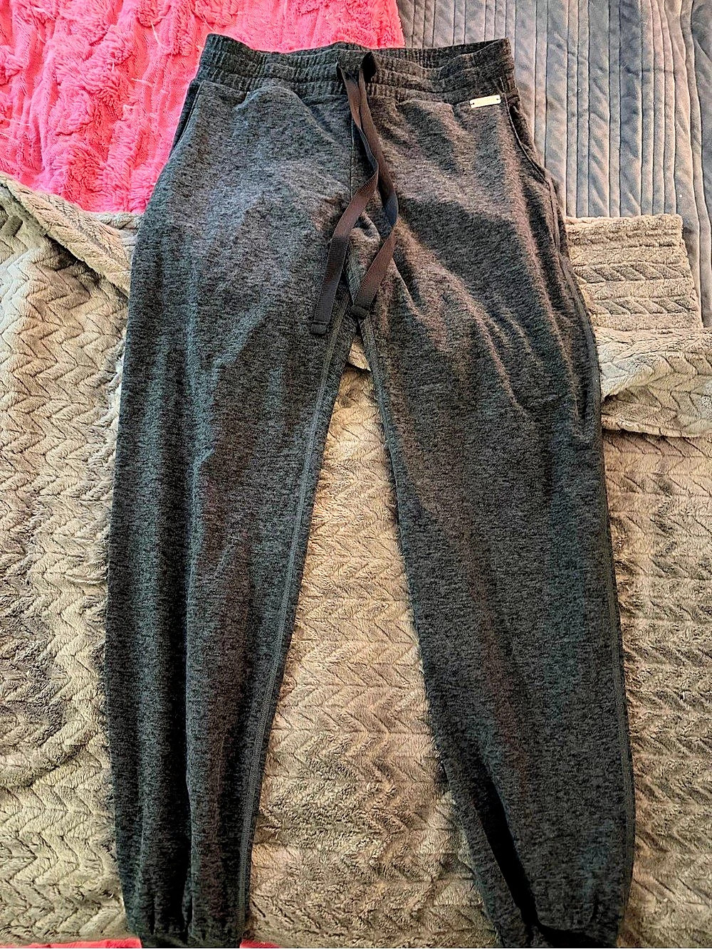 Bombshell Sportswear butt scrunch joggers